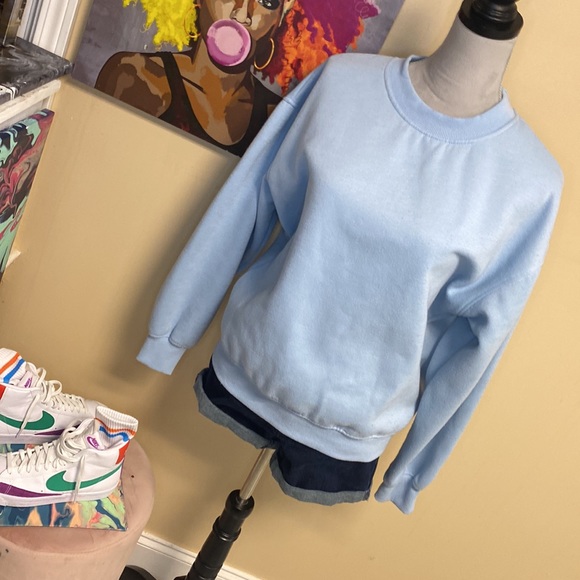 3/$50 🩵 FashionNova Sweatshirt - Picture 10 of 10